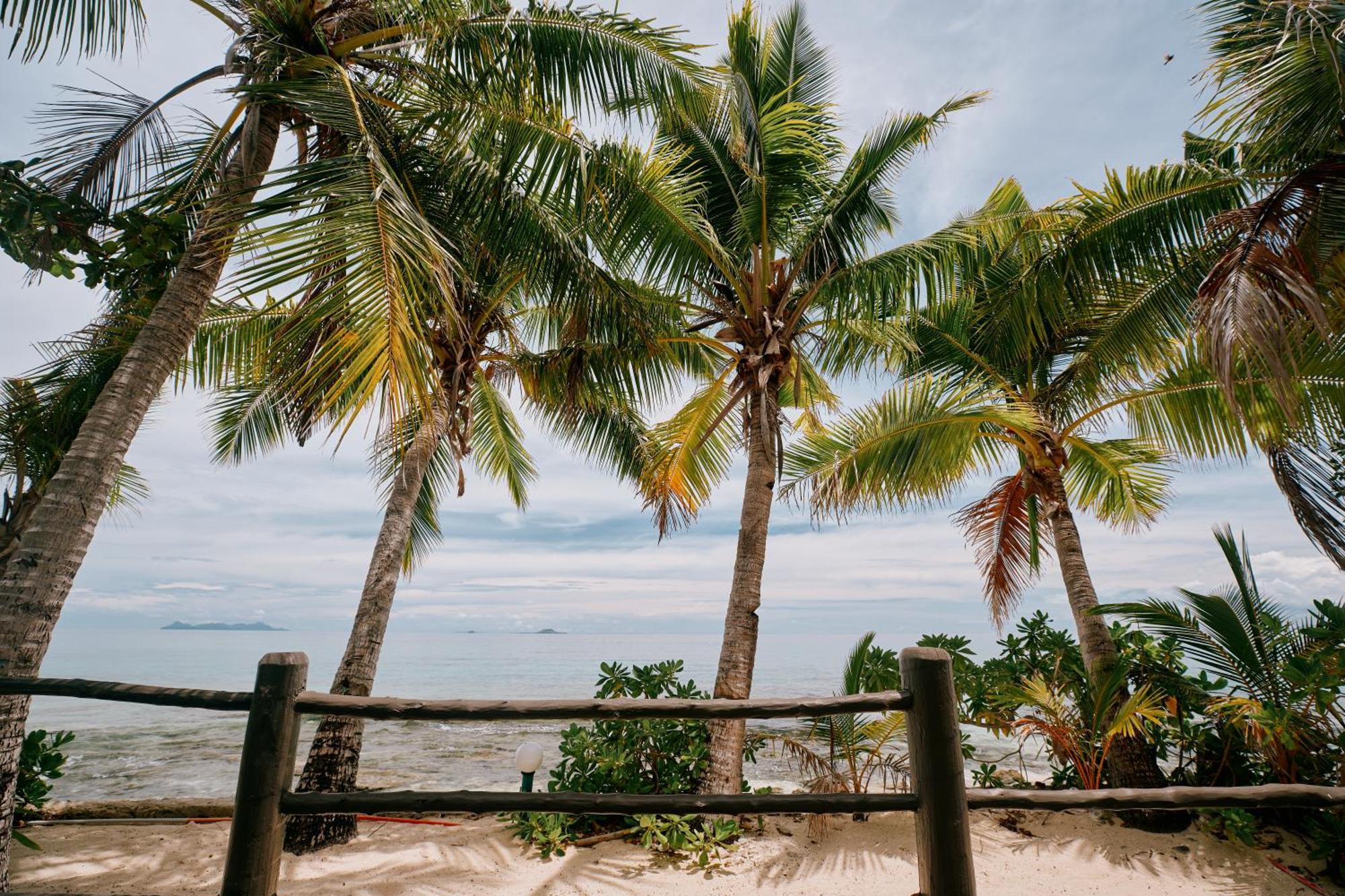 Beachcomber Island Resort Exterior foto